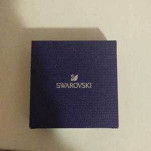 Baby Bella earrings box